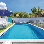 Apartment Amazing In