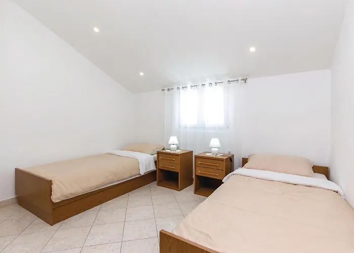 Apartament In With Wifi *